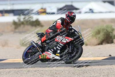 media/Oct-05-2025-CVMA (Sun) [[beeef4f201]]/Race 5-Amateur Supersport Open (Holeshot)/